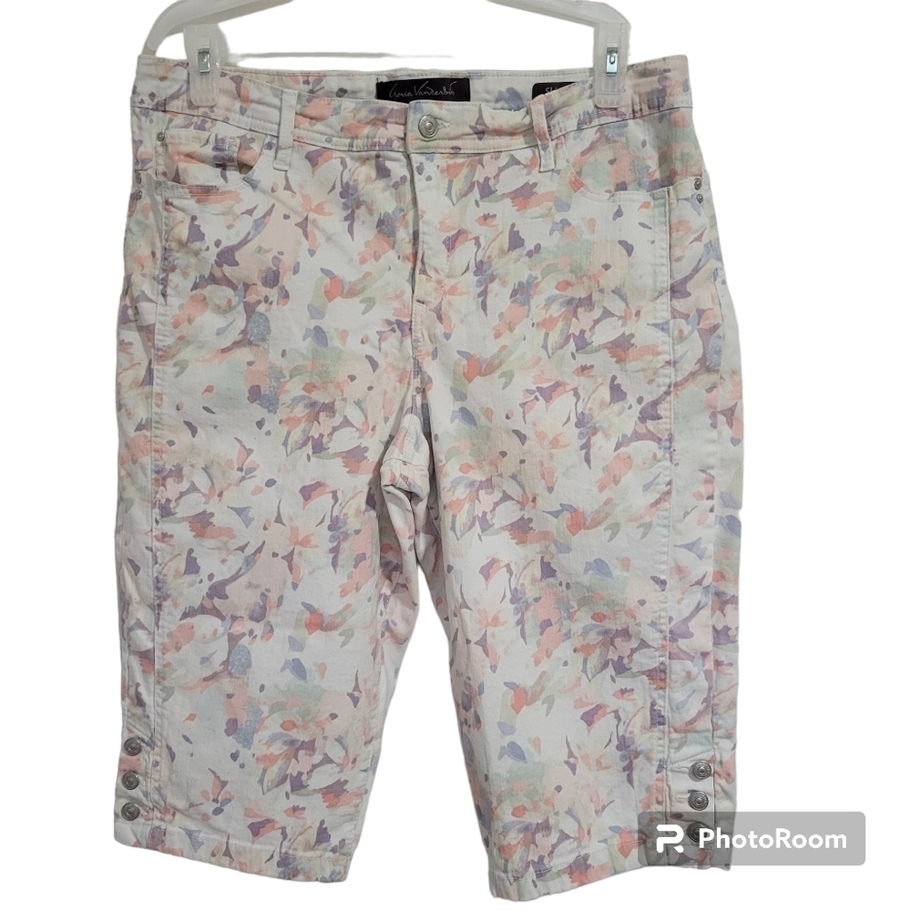 GLORIA VANDERBILT Floral Skimmers